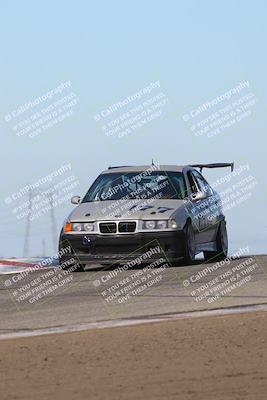 media/Oct-26-2025-CalClub SCCA (Sun) [[8ce1e69566]]/Group 4/Grapevine/